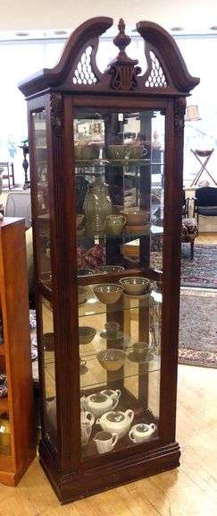 CHIPPENDALE STYLE CURIO CABINET