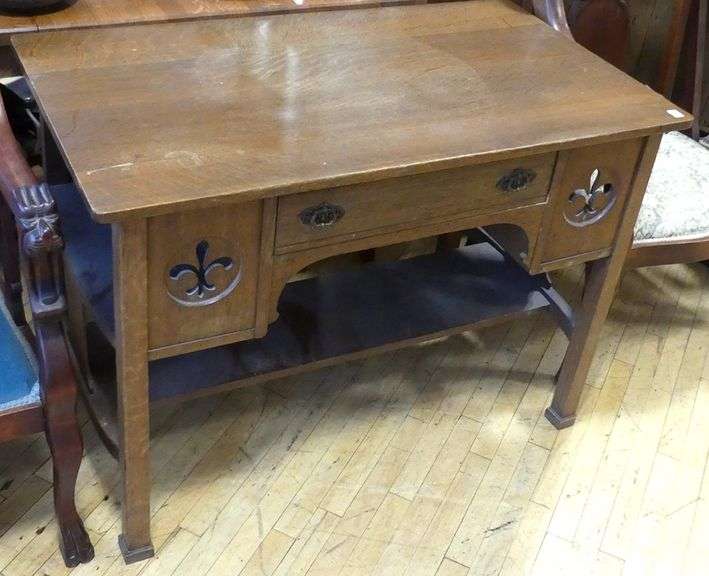 ARTS AND CRAFTS OAK LIBRARY DESK