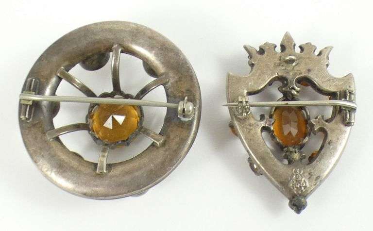 2 ANTIQUE SCOTTISH BROOCHES