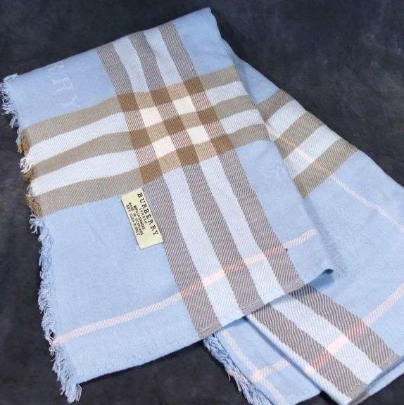 BURBERRY CASHMERE SCARF
