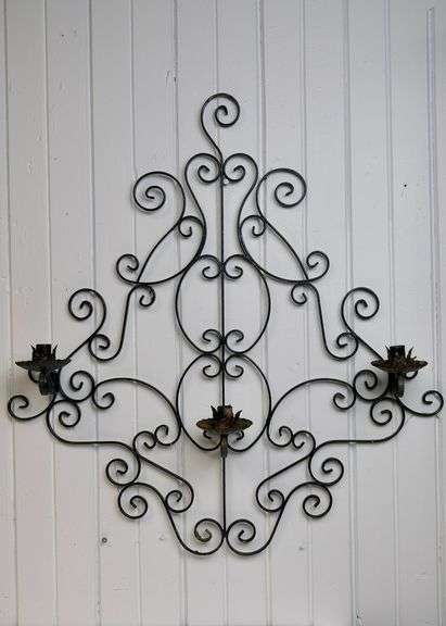 WROUGHT IRON WALL CANDLEHOLDER