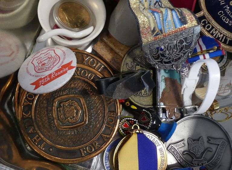 TIN OF ASSORTED CURIOS