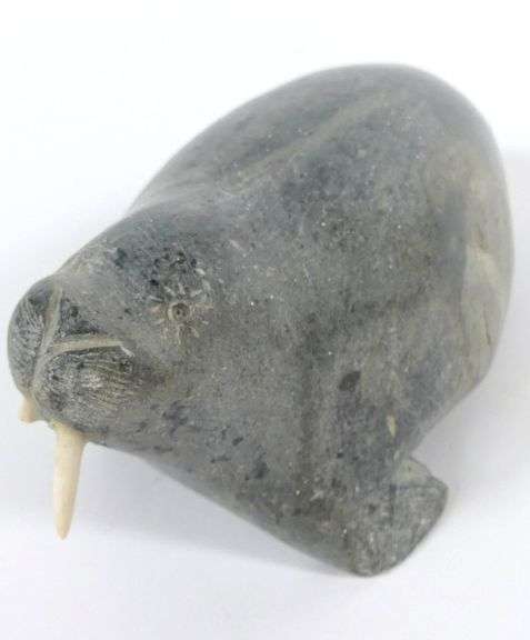 INUIT SOAPSTONE CARVING