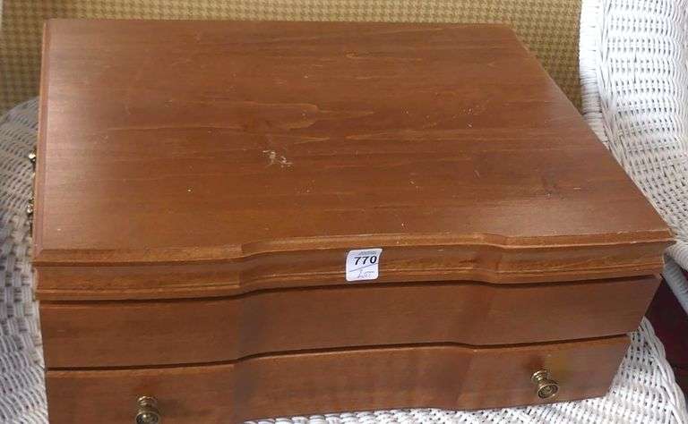 COMMUNITY PLATE "LADY HAMILTON" FLATWARE, ETC.