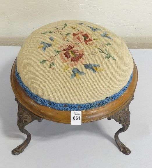 NEEDLEPOINT BUN FOOTSTOOL