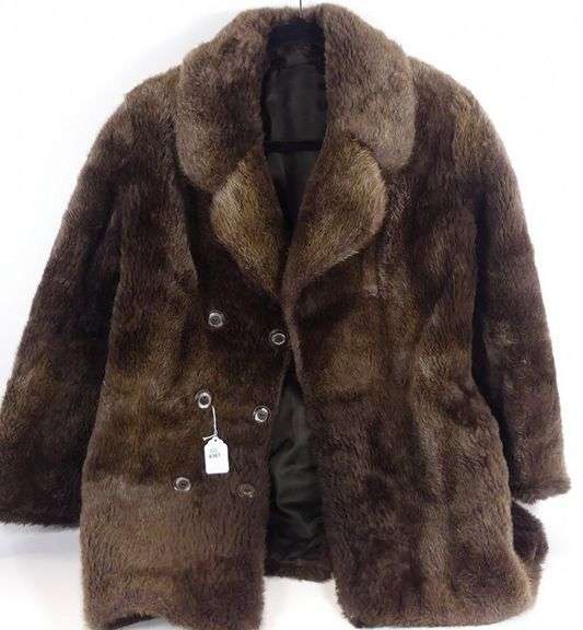 FUR COAT