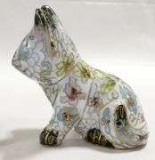 TWO CHINESE FIGURINES AND SNUFF BOTTLE