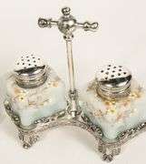 TWO PAIRS OF SHAKERS ON STANDS