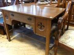 ARTS AND CRAFTS OAK LIBRARY DESK