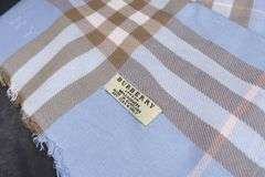 BURBERRY CASHMERE SCARF