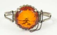 NECKLACE & 2 BRACELETS