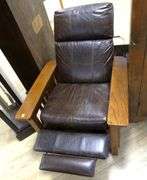 STICKLEY STYLE LEATHER RECLINER
