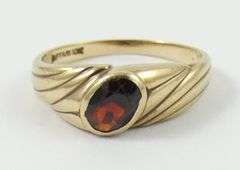 VINTAGE GARNET RING