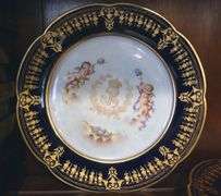 PAIR OF SEVRES PORCELAIN PLATES