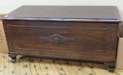 ROSEWOOD AND MAHOGANY BLANKET BOX