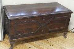 HONDERICH BLANKET BOX