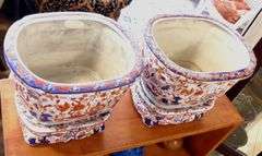 PAIR OF CHINESE IMARI PLANTERS AND STANDS