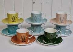 SUSIE COOPER CUPS & SAUCERS