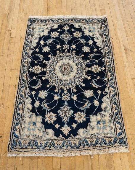 NAIN RUG