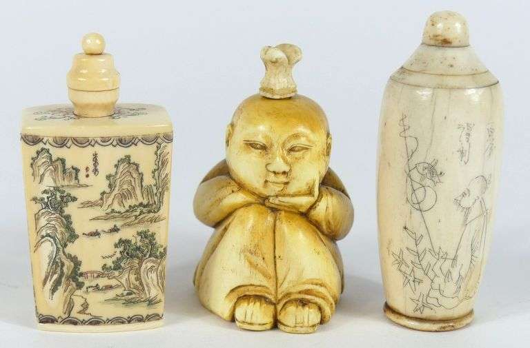 3 CHINESE IVORY SNUFF BOTTLES