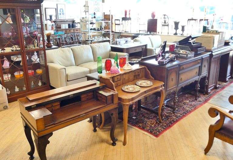FINE FURNISHINGS, DECORATIVE ARTS & SILVER