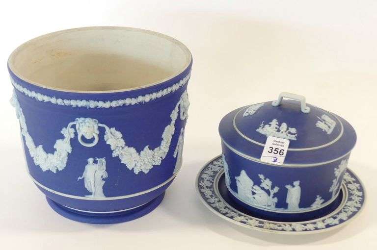 WEDGWOOD JARDINIERE AND COVERED BOWL
