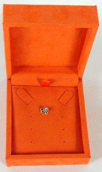 GOLD TIE TAC