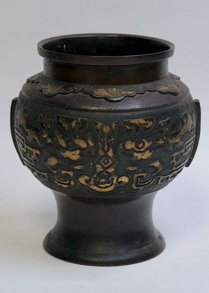 JAPANESE BRONZE VASE