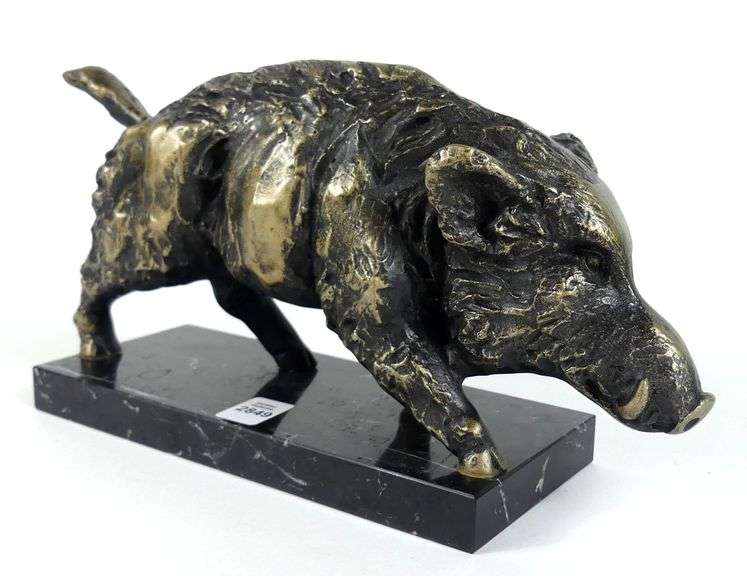 SCULPTURE "WILD BOAR"