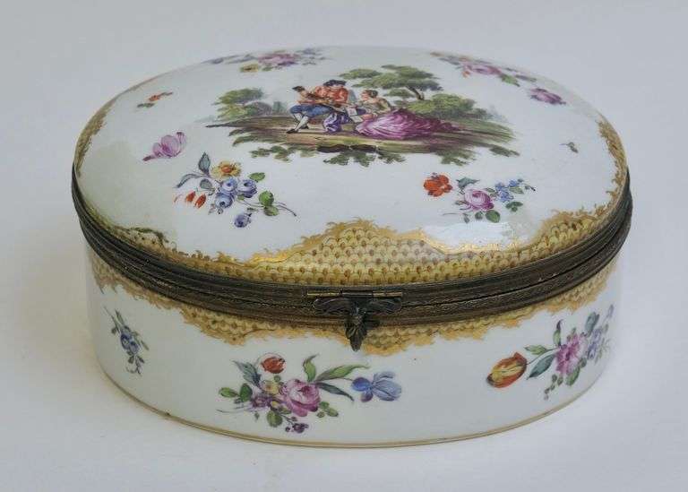 HOCHST PORCELAIN BOX
