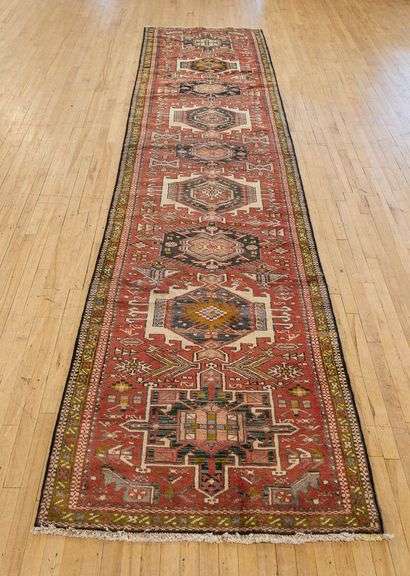 GHARAJEH RUNNER