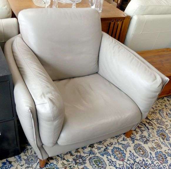 NATUZZI GREY LEATHER ARMCHAIR