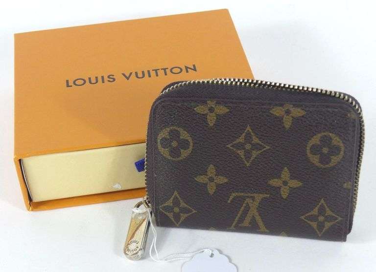 LOUIS VUITTON CHANGE PURSE
