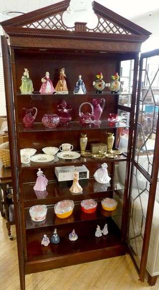 CHIPPENDALE DISPLAY CABINET