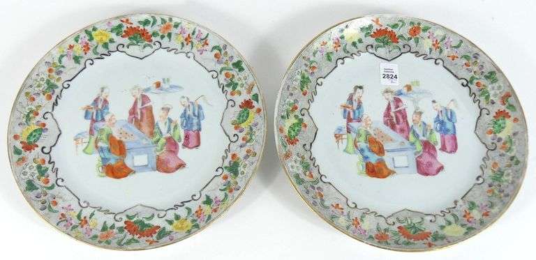 PAIR ANTIQUE CHINESE PLATES