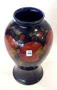 MAJOR MOORCROFT POTTERY VASE