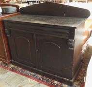 19TH CENTURY SIDEBOARD WITH PROVENANCE