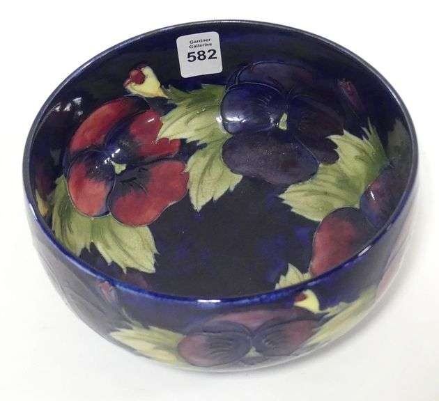 MOORCROFT POTTERY BOWL