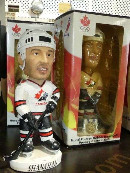 SEVEN TEAM CANADA BOBBLEHEADS