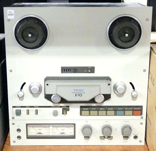 VINTAGE REEL-TO-REEL