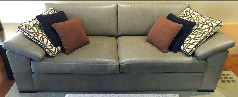 QUALITY LEATHER SOFA