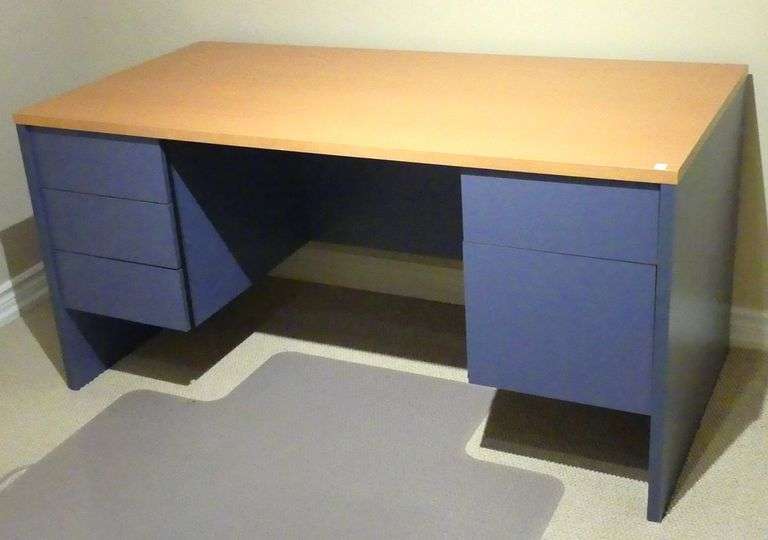 OFFICE DESK