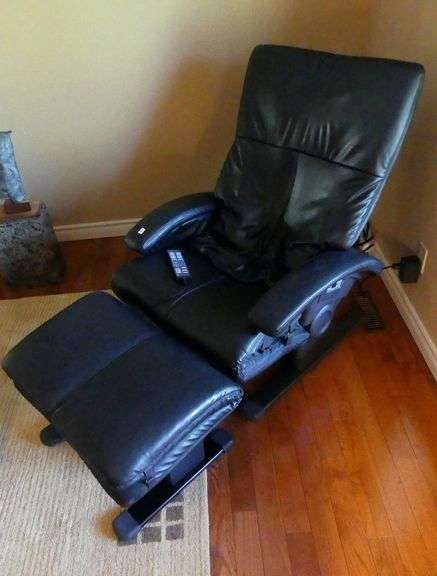 MASSAGE CHAIR & OTTOMAN