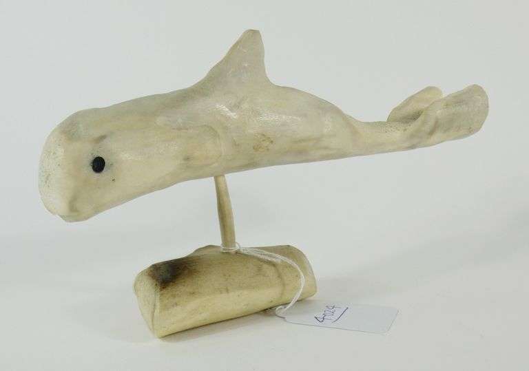 INUIT CARVING