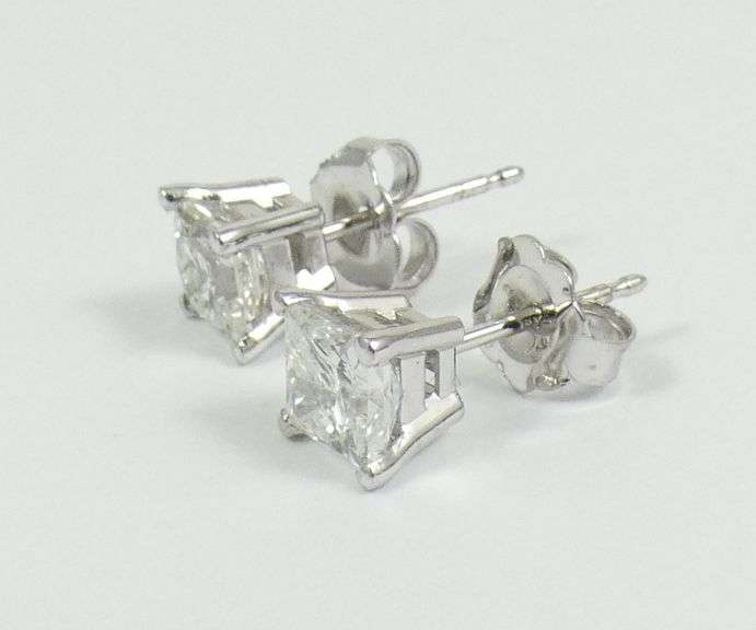 PRINCESS CUT DIAMOND STUD EARRINGS
