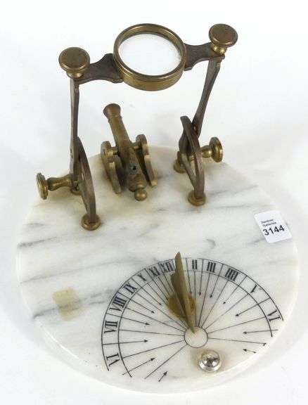 CANNON SIGNAL MERIDIAN SUNDIAL