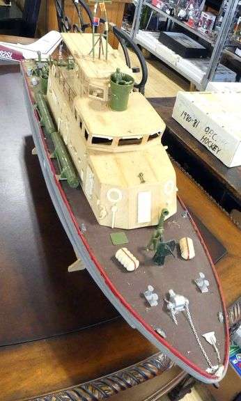 LARGE MODEL SHIP AND AIRPLANE