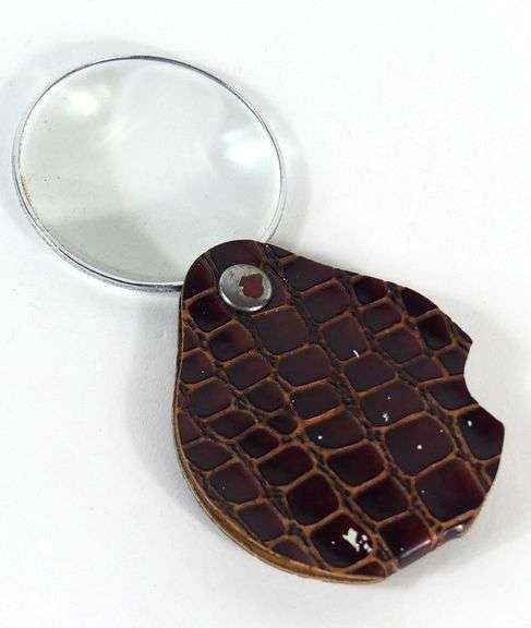 ANTIQUE MAGNIFIER