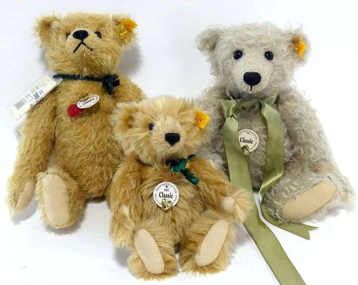 THREE STEIFF BEARS