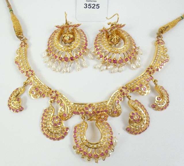 PURE GOLD WEDDING SUITE